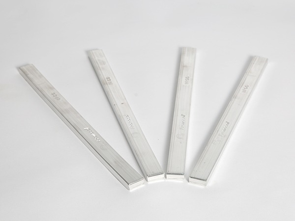 福摩索錫條解決了我們的手機精密部件焊接